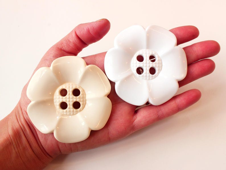 Giant flower buttons, Giant CREAM flower buttons 6.5cm, extra large buttons, huge novelty button, giant children's buttons, UK buttons shop image 6