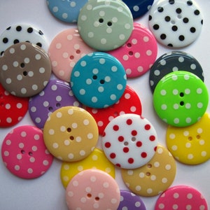 extra large spotty buttons x10, 35mm assorted spotty buttons, mixed buttons, large coat buttons, button stash, polka dot plastic buttons, UK