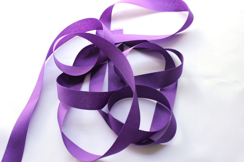 purple gift wrap ribbon