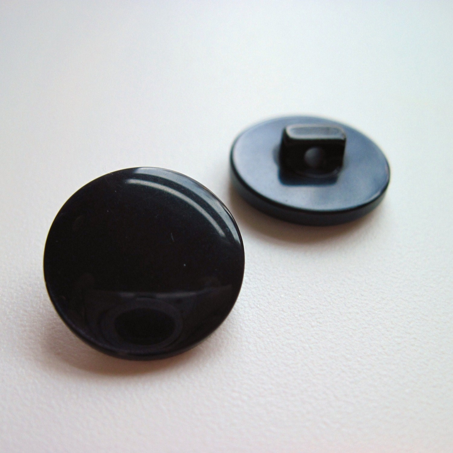 20mm black buttons, 4-hole / large buttons / sewing supplies / needlework  supplies / brown buttons