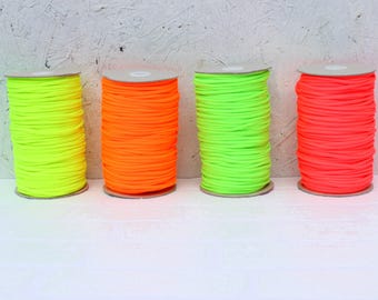 ネオンレッドの巾着紐、ネオンレッドの巾着紐、バッグ作りの紐、巾着袋の紐、パーカーの紐、蛍光レッド、デイグローレッドの紐