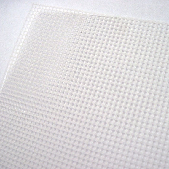 TUKNN Plastic Canvas, Kunststoffgitter, Plastik Gitter, Gitter Kunststoff,  für Bastel- und Nähprojekte Weiß 21 * 28cm, 2 Stück