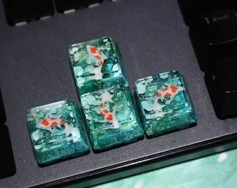 Juego de teclas artesanales con diseño de pez koi, hechas a mano, de resina brillante, para teclado mecánico