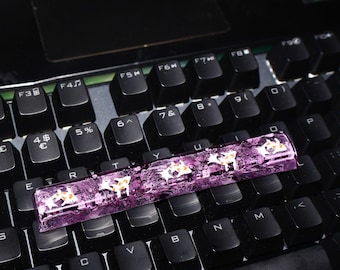Tecla espaciadora de resina Deep Purple Koi – Tecla artesanal 6.25U