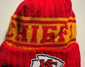 Kansas City Chiefs mössa med pompom i vuxenstorlek