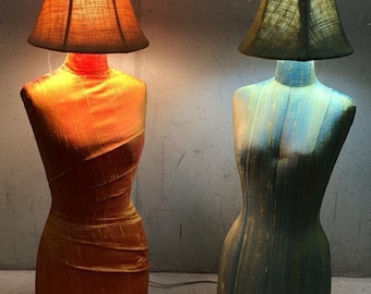 Lámpara de mesa de maniquí