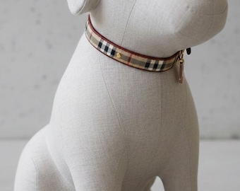 Maniquí de exhibición de bulldog de lino: perro grande sentado, cabeza extraíble