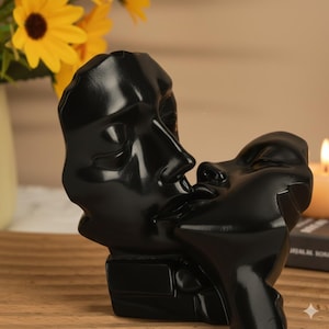 Kissing Face Sculpture 15cm Resin - Modern Romantic Home Decor