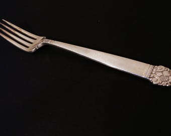Oneida Community Silverplate Dinner Fork in the King Cedric Pattern