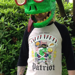 new hand dyed PIZZA PARTY PATRIOT pizza trollz Baseball Tee natural crust