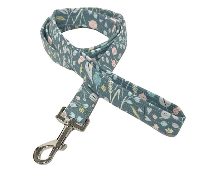 Fabric Dog Leash. Meadow Floral. Handmade in USA