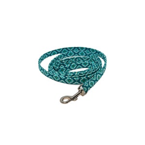 3/8&quot; Dainty Fabric Leash. Pick your Print. Beautiful Dog Leashes