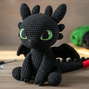 Ohnezahn Drache Häkelanleitung | Amigurumi Black Dragon Plüschtier (PDF)