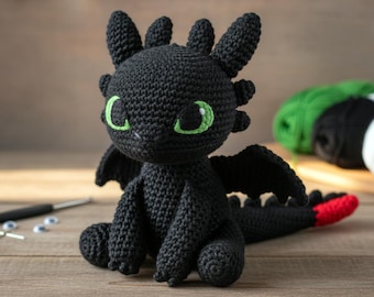 Patrón de ganchillo del Dragón Desdentado / Peluche de Dragón Negro Amigurumi (PDF)