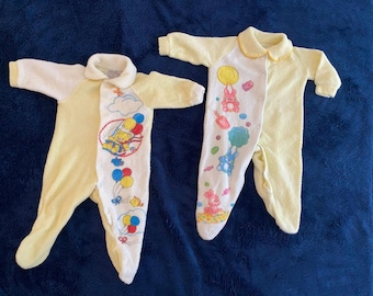 Vintage 80s 90s Yellow Terry Sleepsuits: Care Bears Style Balloons Pattern (0-3 Months)