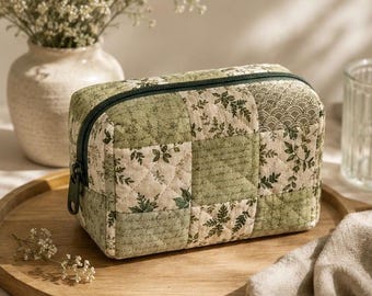 手作りの植物モチーフのキルティングメイクアップバッグ！