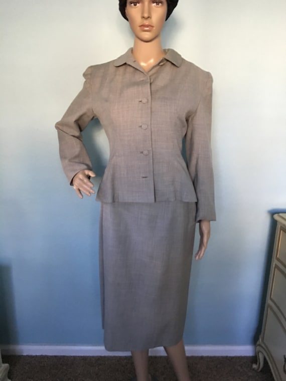 1940s Women's Gray Wool Women's Suit