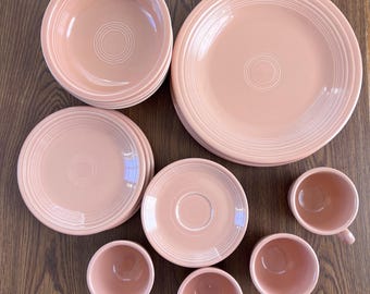 Louça vintage Fiestaware cor damasco | Homer Laughlin Fiesta Ware | Prato Art Déco rosa pêssego