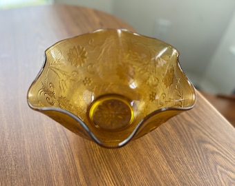 Bol en verre ambré Indiana tiara - Motif sandwich, bord à volants