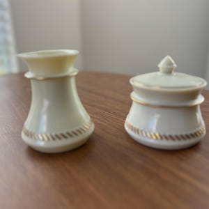 Juego de azucarero y crema de cristal Wheatonware con detalles en oro de 24 quilates. Vajilla de mediados de siglo.