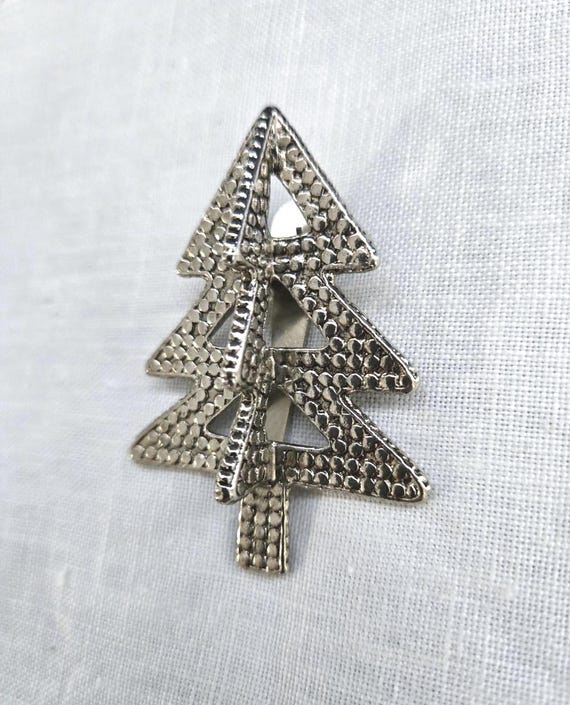 Vintage John Hardy Signed Neiman Marcus Christmas Tree Clip