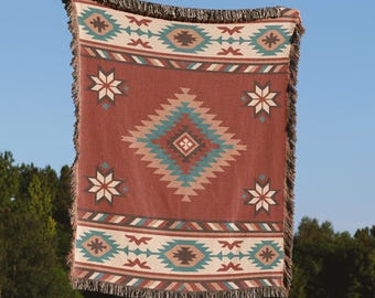 Manta tejida geométrica de estilo suroeste, tapiz rústico en tonos tierra para la decoración del sofá.