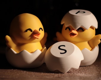 3D Printed Crack-a-Smile Easter Chick Shakers | Salt & Pepper Set | Hatching Egg Decor | Spring Gift