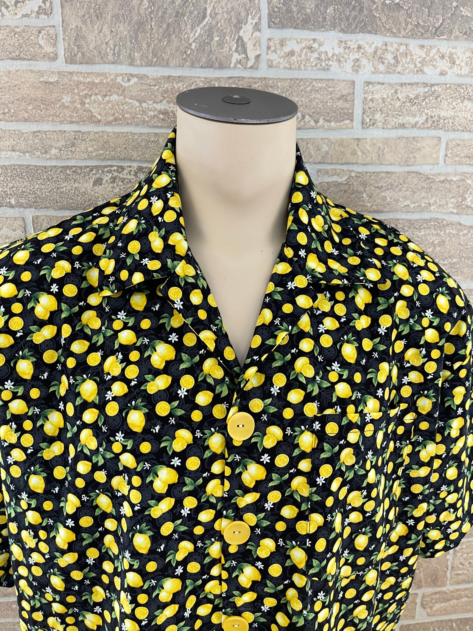 lemon hawaiian shirt