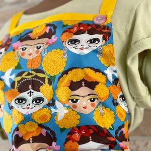 Mexican artist inspired apron perfect for artist and art fans