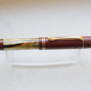 Vintage PELIKAN 100 Fountain Pen, Tortoise Red Hard Rubber, 14kt