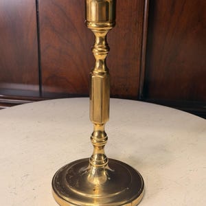 VTG Solid Brass Candle Stick With Hexagonal Column And Round Pedestal Foot 7.5”
