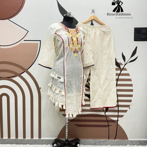 Weiß Khadi Baumwolle Kurta Salwar, Stickarbeit, Hochzeits-Koord Set