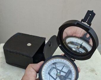 Boussole marine et d'arpentage nautique Brunton de style vintage avec étui en cuir