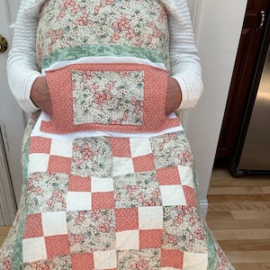 Peach Blossoms Lap Quilt with Pockets: Wheelchair Accessible
