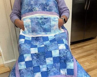 Periwinkle Floral Lovie Lap Quilt with Pockets,  Wheelchair Lap Quilts
