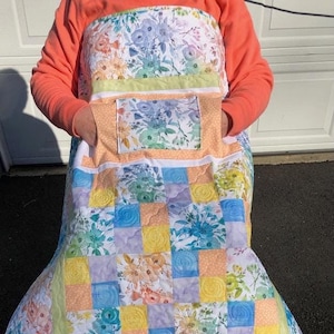 Spring Lap Quilt with Pockets: Cotton Wheelchair Quilt, Handmade
