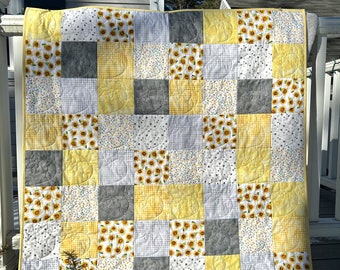 Sunflower Baby Quilt in Yellow, White and Grey