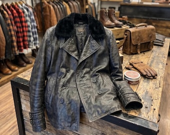 Jaqueta de couro preta de Leon S. Kennedy RE9 – Fantasia de cosplay inspirada em Resident Evil Requiem