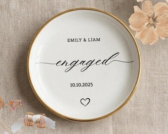 Wedding Custom for Couple Ring Dish, Personalized Newlywed Gifts, Bridal Shower Personalized Engagement Bride Gift