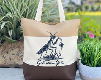 Girls Will Be Girls Graphic Canvas Tote Bag, Funny Feminist Praying Mantis Print Totebags, Casual Statement Tote for Women Tri-Color