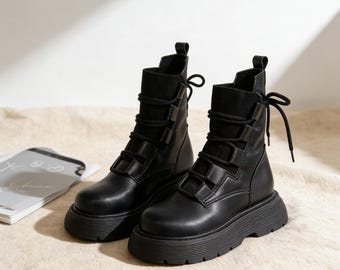 Handgemaakte zwarte gebreide laarzen, techwear platformschoenen, soklaarsjes met ronde neus, dikke zool streetwear, gotisch modecadeau, cadeau voor haar