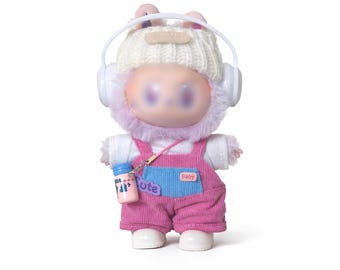 17 cm Rosa Puppen-Outfit, Plüsch-Puppen-Kleidung, Pastell-Overall & Strickmütze, Sammlerspielzeug-Kleidung