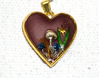 Real Mushroom Resin Heart Necklace, Cottagecore Forest Jewelry, Botanical Gold Pendant, Nature Gift