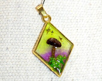 Magical Mushroom Necklace, Green and Purple Resin Pendant, Fairycore Jewelry, Gold Star, Varbirka