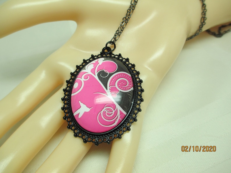 Pink and Black Floral Glass Pendant Necklace