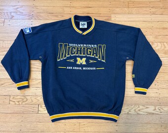 Sudadera vintage de cuello redondo con bordado de los Michigan Wolverines / Lee Sport de los años 90 / Go Blue Alumni, talla M