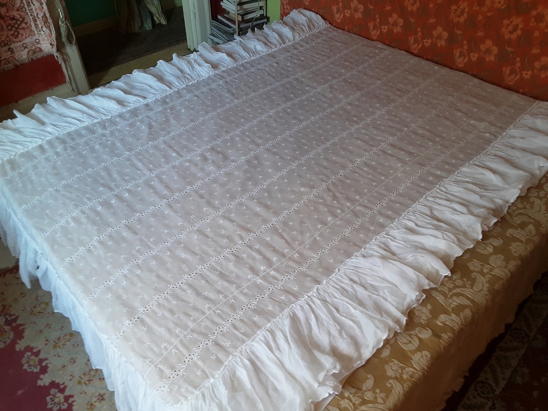 Cotton Eyelet Bedspread 1930s Twin 96l. X 70w. Etsy