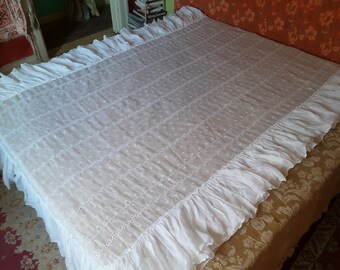 Cotton Eyelet Bedspread, 1930s, Twin, 96"l. x 70"w.