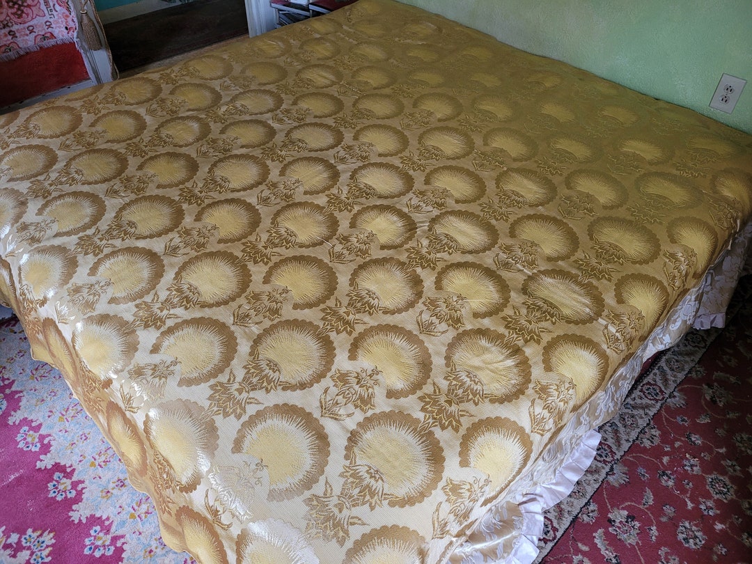 Gold Damask Bedspread/coverlet Art Deco Mint Condition Etsy