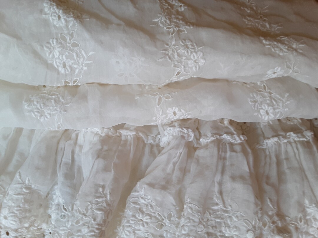 White Eyelet Bedspread, Cotton Lawn, Victorian Thru 1930, Museum